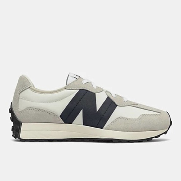 New Balance 327 Retro Sneakers Sea Salt Grey Black WOMEN'S 8 - Picture 10 of 13